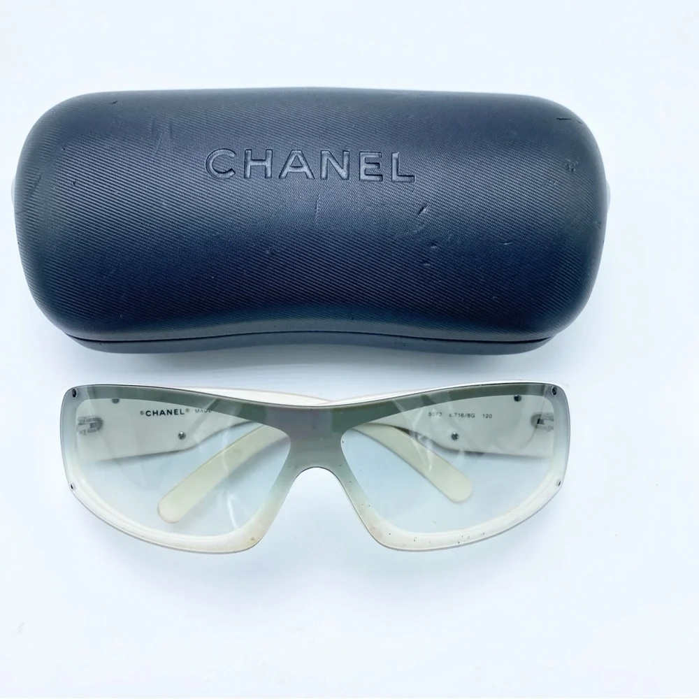 Authentic CHANEL Dream Wrap White & Black Sporty Y2K Early 2000s Sunglasses - Picture 2 of 12